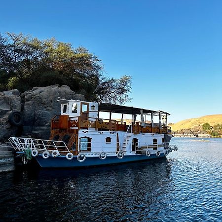 Houseboat Hotel And Nile Cruises Zainoba Assuan Exterior foto