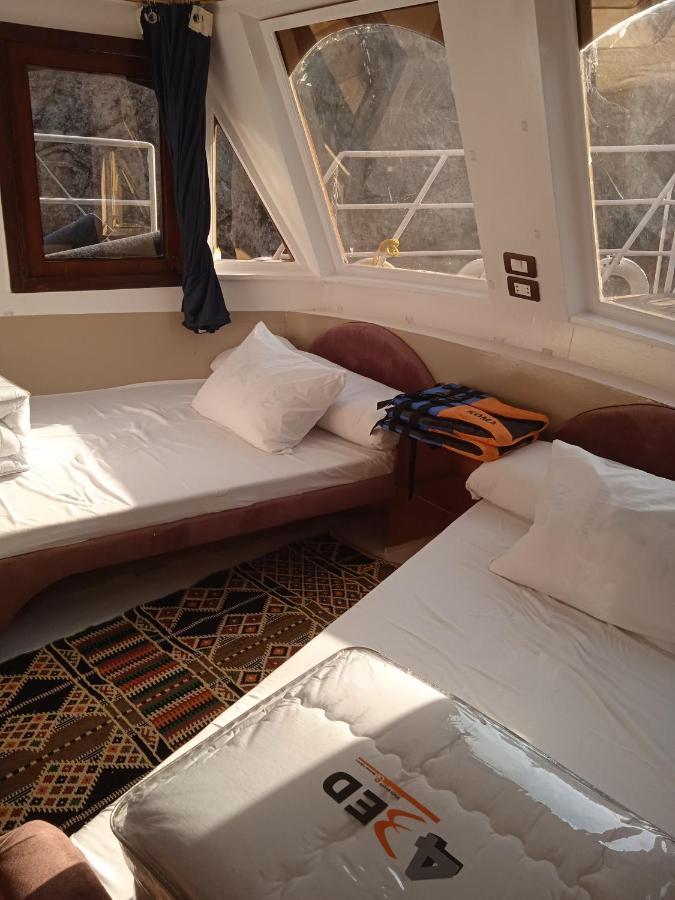 Houseboat Hotel And Nile Cruises Zainoba Assuan Exterior foto