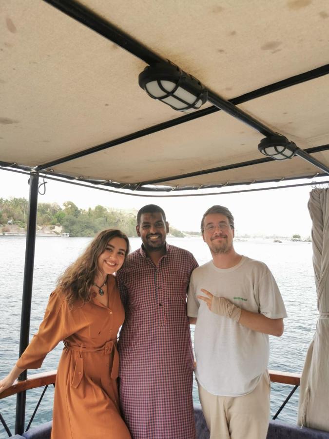 Houseboat Hotel And Nile Cruises Zainoba Assuan Exterior foto